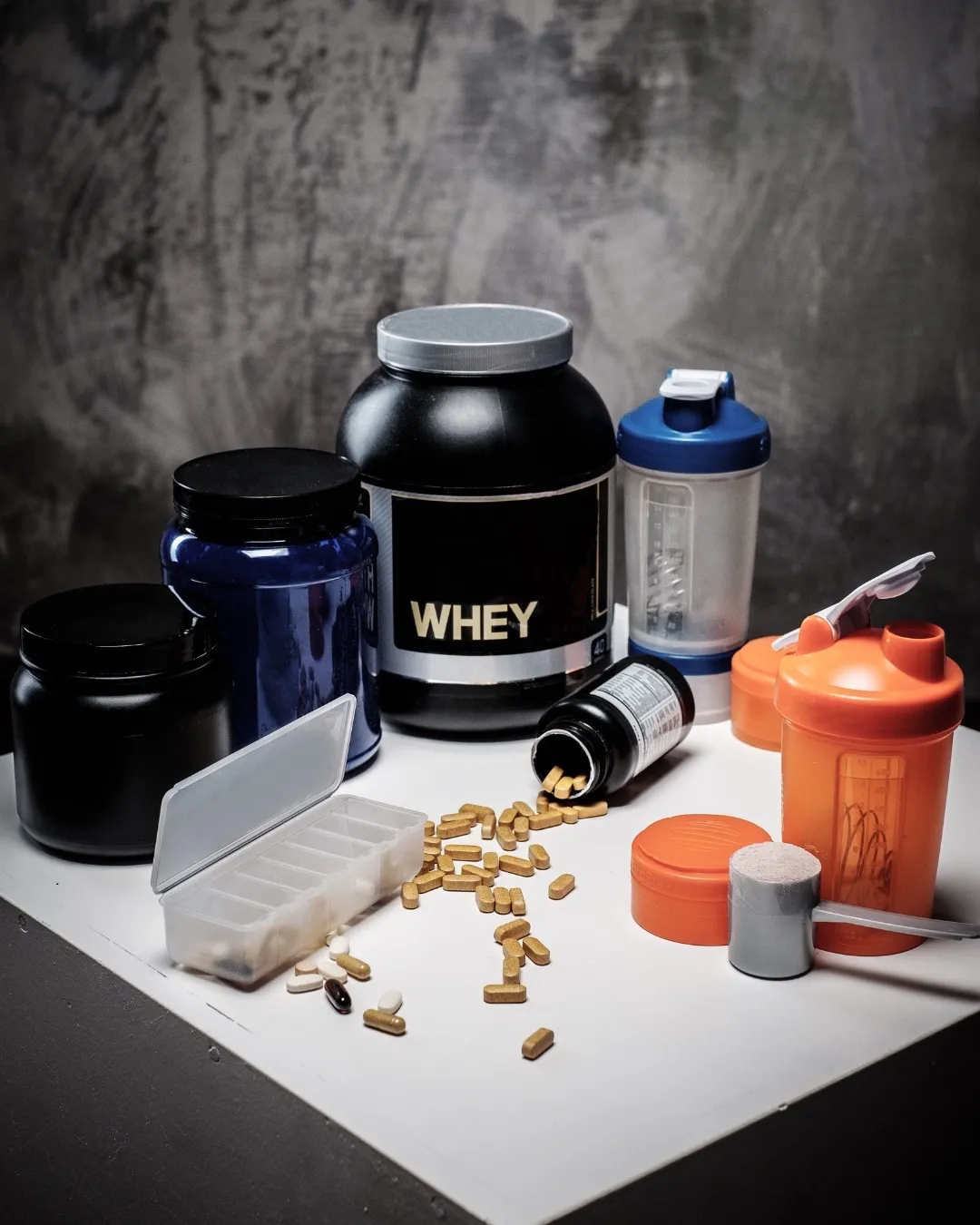 A bunch of supplements people consume in a lack of high-fibre diet