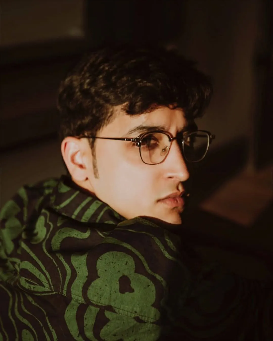 A picture of Tanishque, who blends Hip-Hip, Hindustani Classical and Pop, adding to the  Indian independent music scene, doing justice to all the genres, making him one of the Indian independent music artists 2026 to watch out for