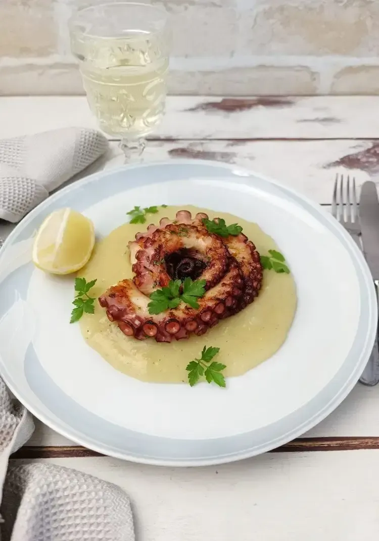 A picture of an Octopus dish, an ingredient that's not consumed as much in India, and so is absent from the idea of Italian cuisine in India