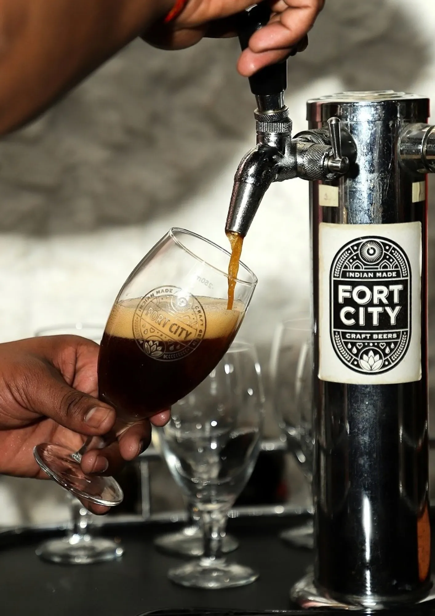 A glass of premium beer India being poured at Fort City Brewing to show the rise of&nbsp;craft beer in India, Indian microbreweries and craft beer culture India