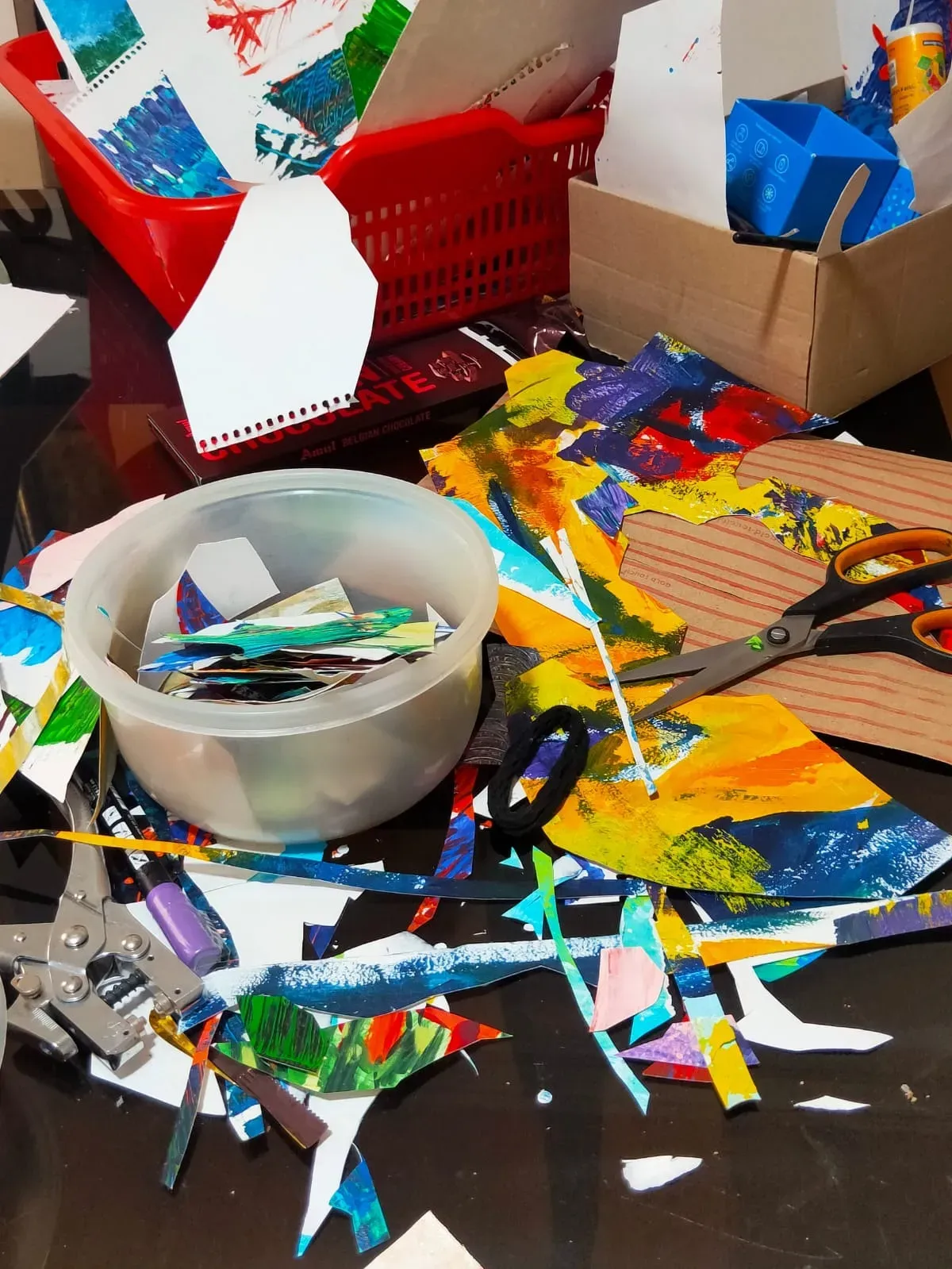 shibani-sehgal-artist-2025-12-16-16-29-16