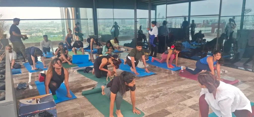 Puppy yoga 1