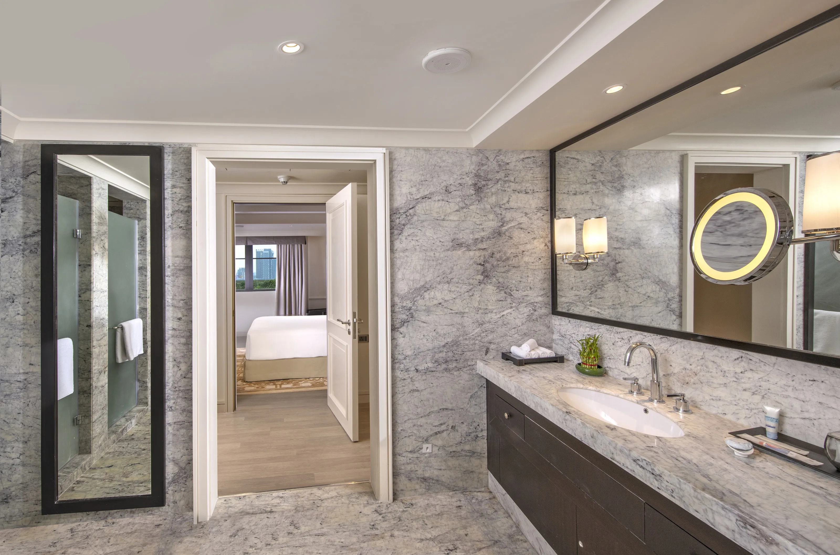 Serviced Apartment Bathroom