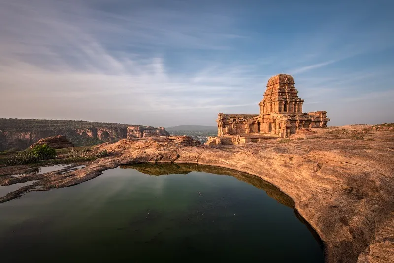 The-remains-of-Shiva-temple-at-Badami-Karnataka