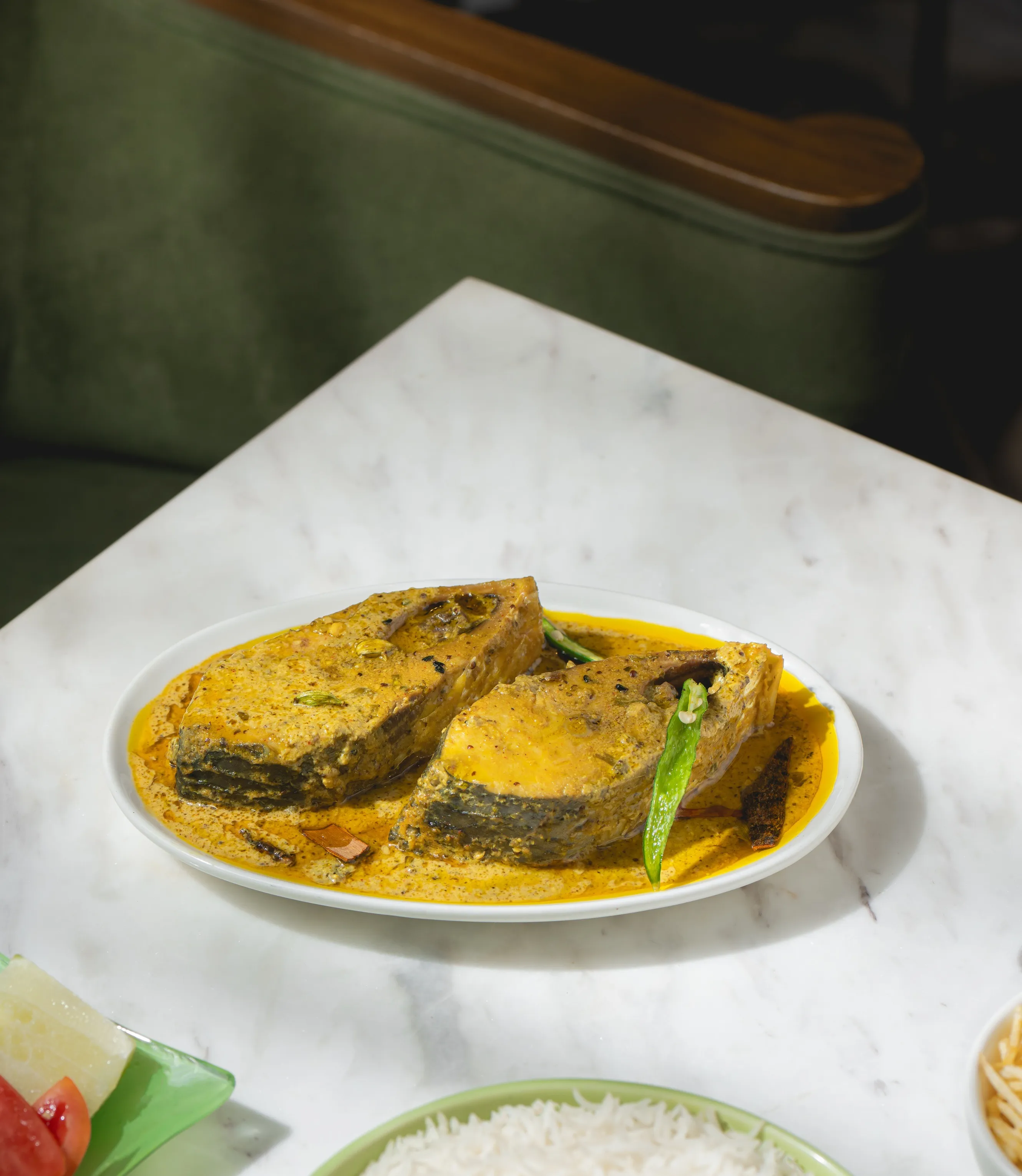 Sugandhi Ilish Bhapa