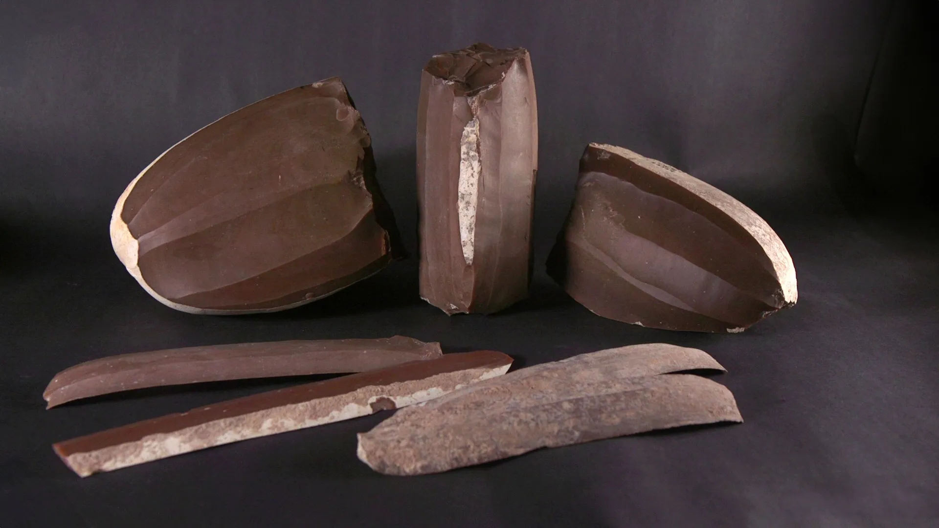 7.Flint tool assemblage from the Kiryat Gat excavation. Photo by Emil Aljam, Israel Antiquities Authority