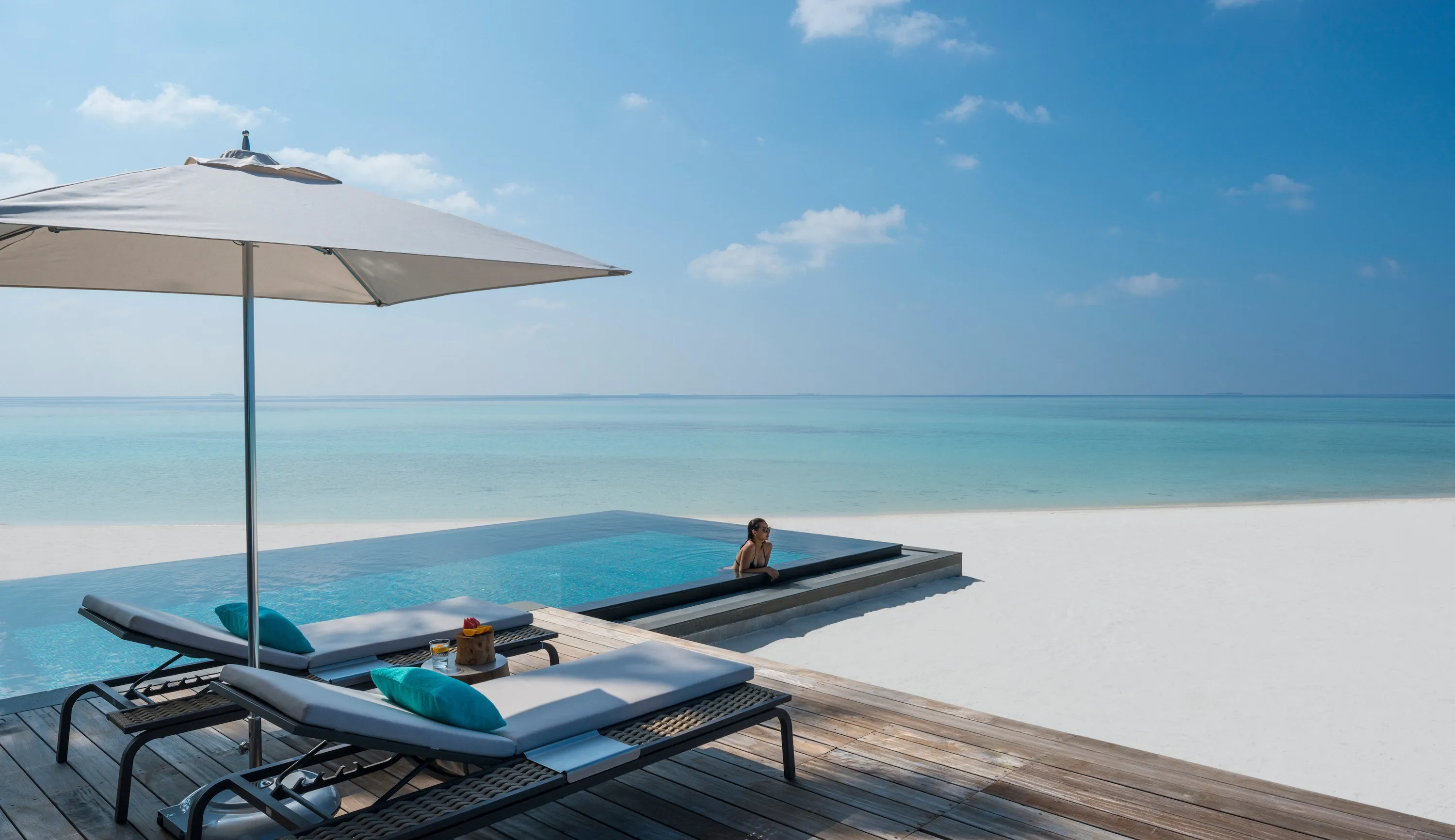 Four Seasons Private Island Maldives at Voavah (1)