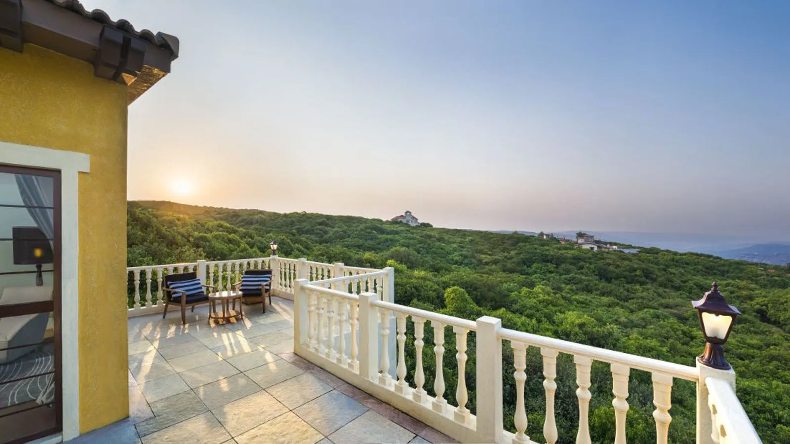 Sanctuary-Suite-Balcony