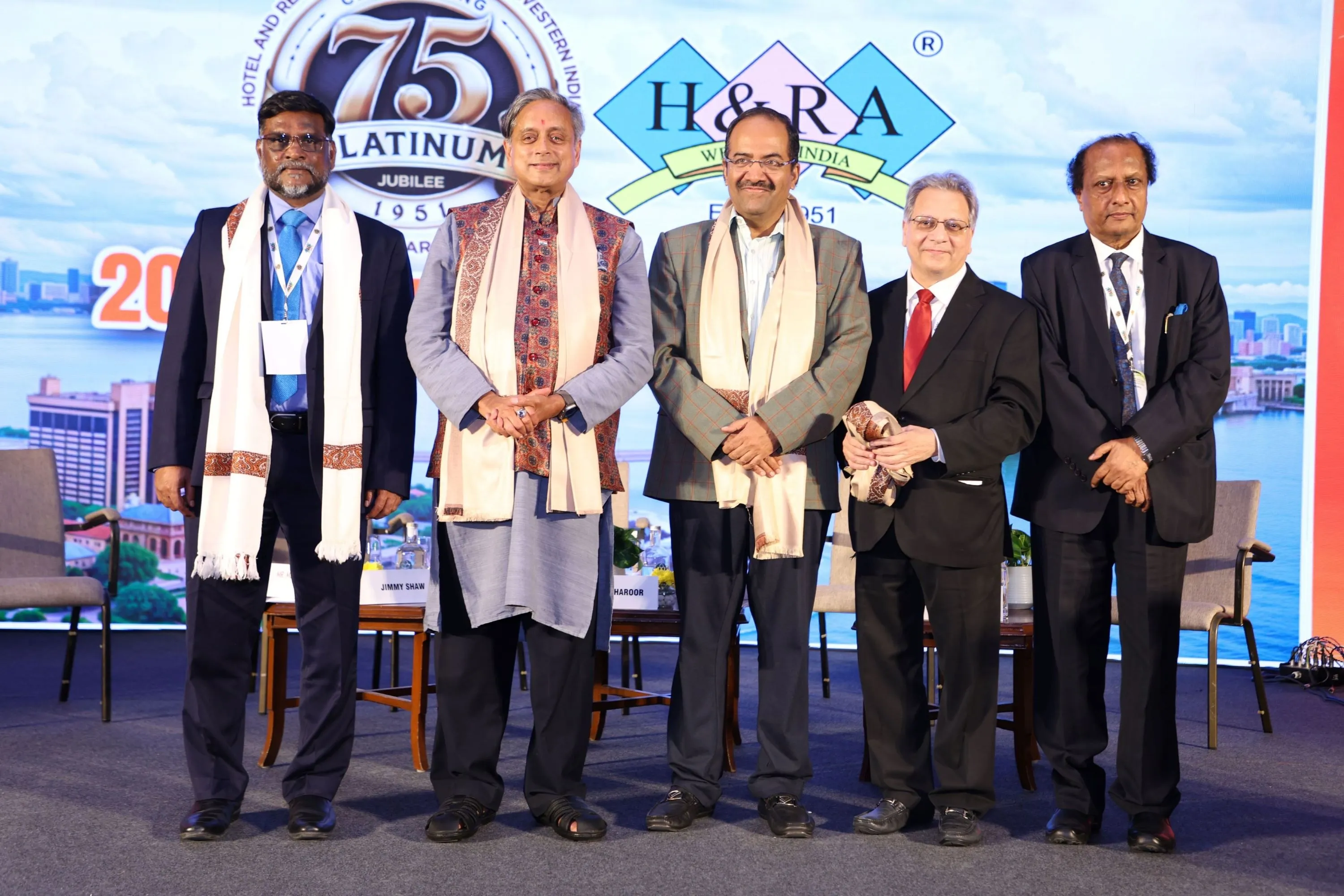 (L-R) Mr. Mohamed Farouk, Dr. Shashi Tharoor, Shri. Neelesh Gatne, Mr. Jimmy Shaw, Mr. Surendra Jaiswal