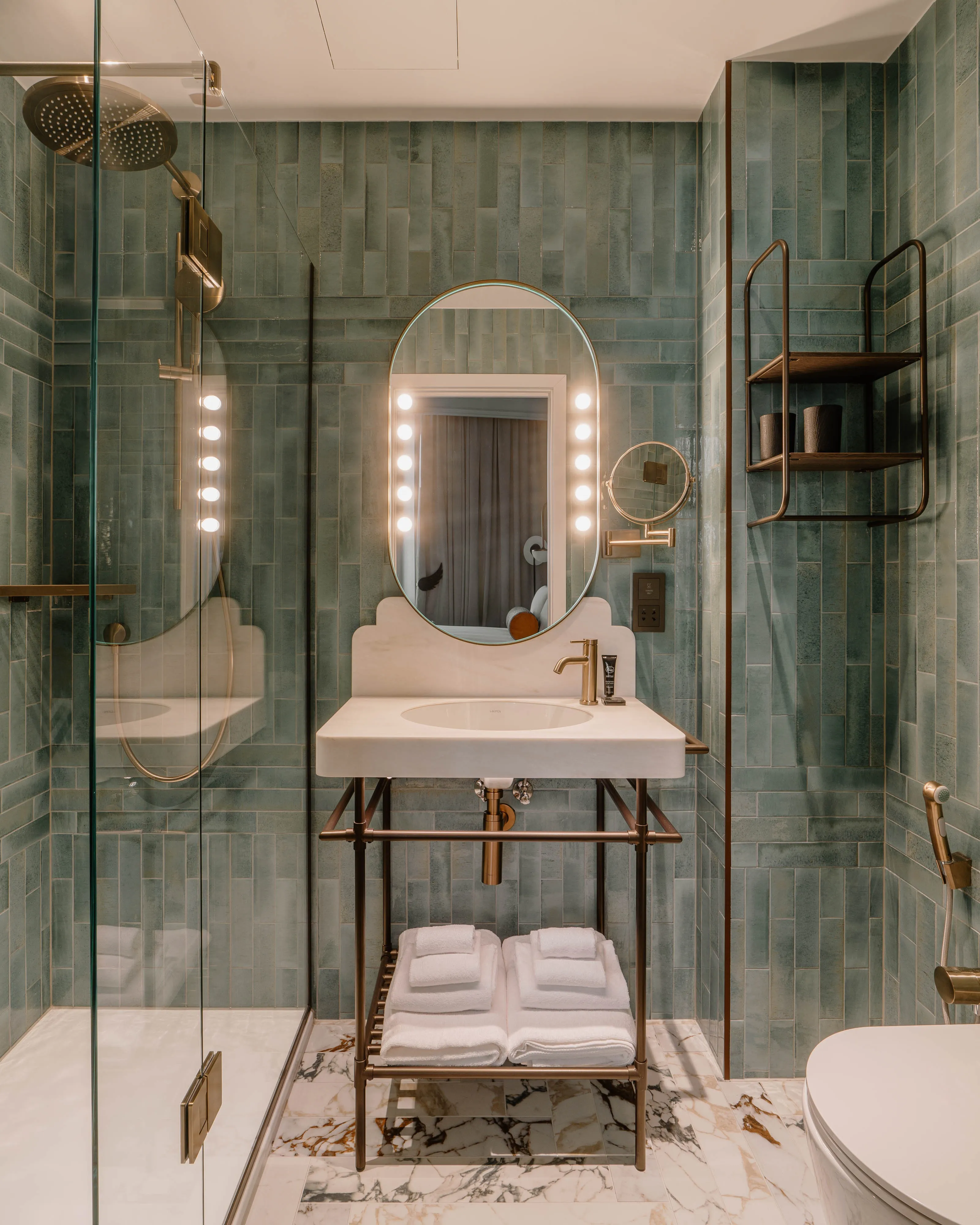 Hotel Alexandra, Vignette Collection 2