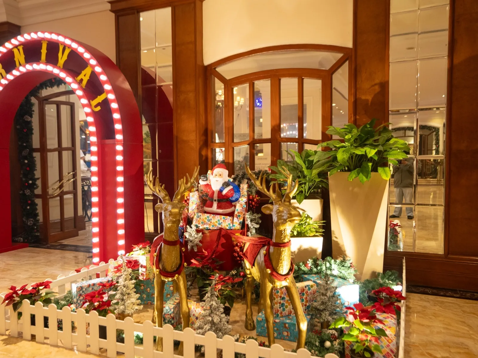 Carnival Affair image 1