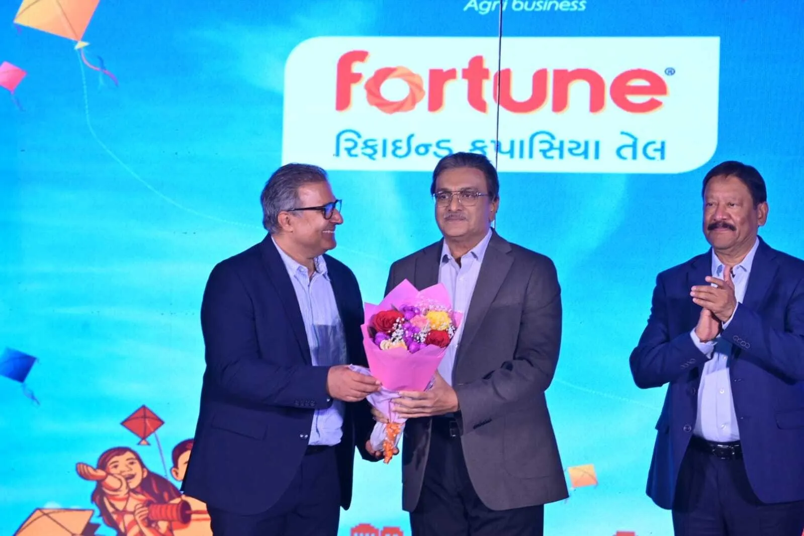 Mr. Mukesh Mishra, Joint President, Sales and Marketing AWL Agri Business with Actor Siddharth Randeria