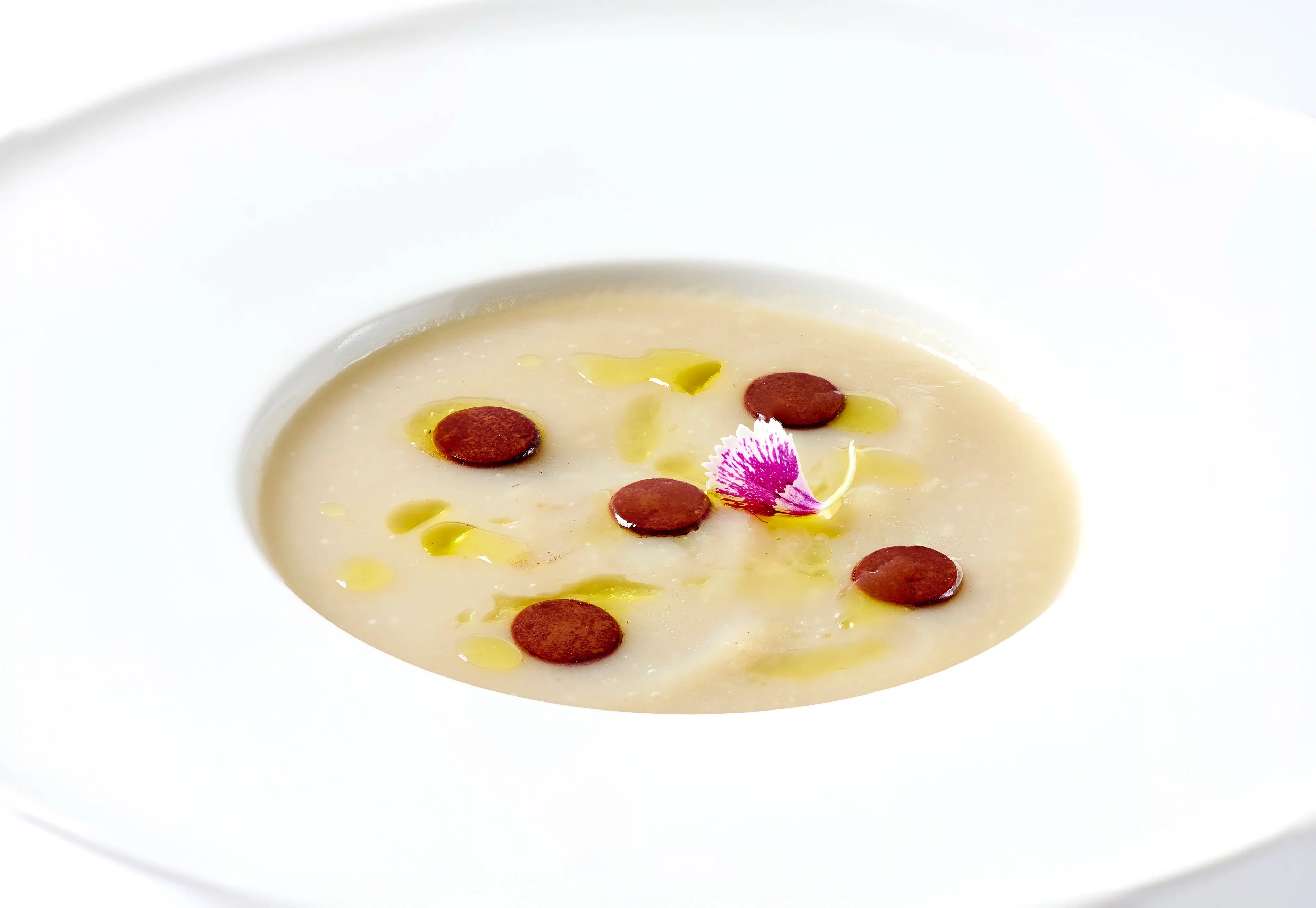 Jerusalem artichoke soup with gorgonzola and dark chocolate