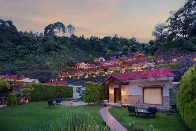 Family Chalet Garden (1)