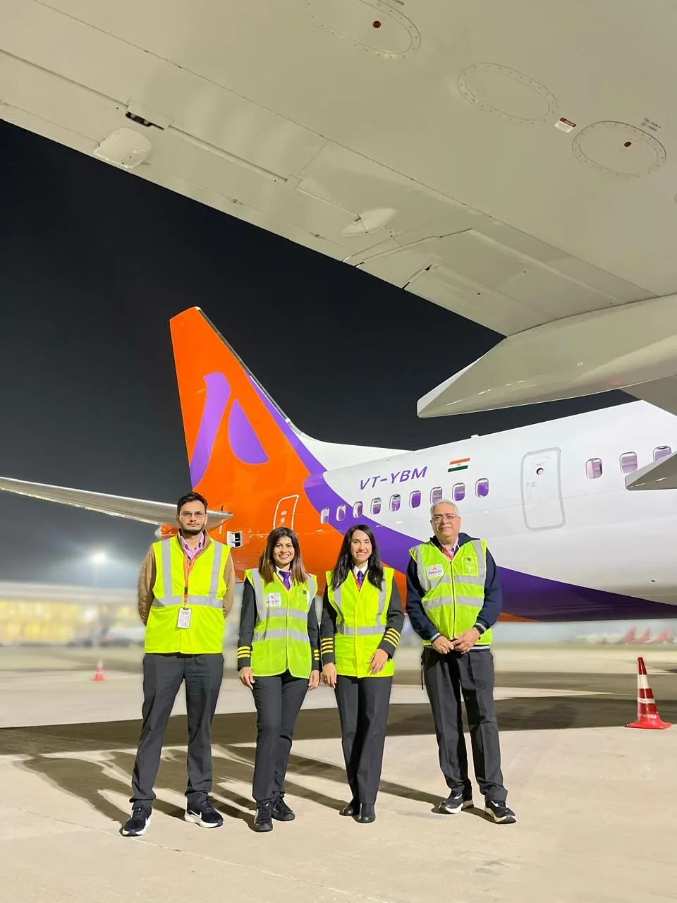 All-women pilot crew, Captain Svetlana Pereira and First Officer Karen Noronha bring home Akasa Air’s 33rd Boeing 737 MAX aircraft