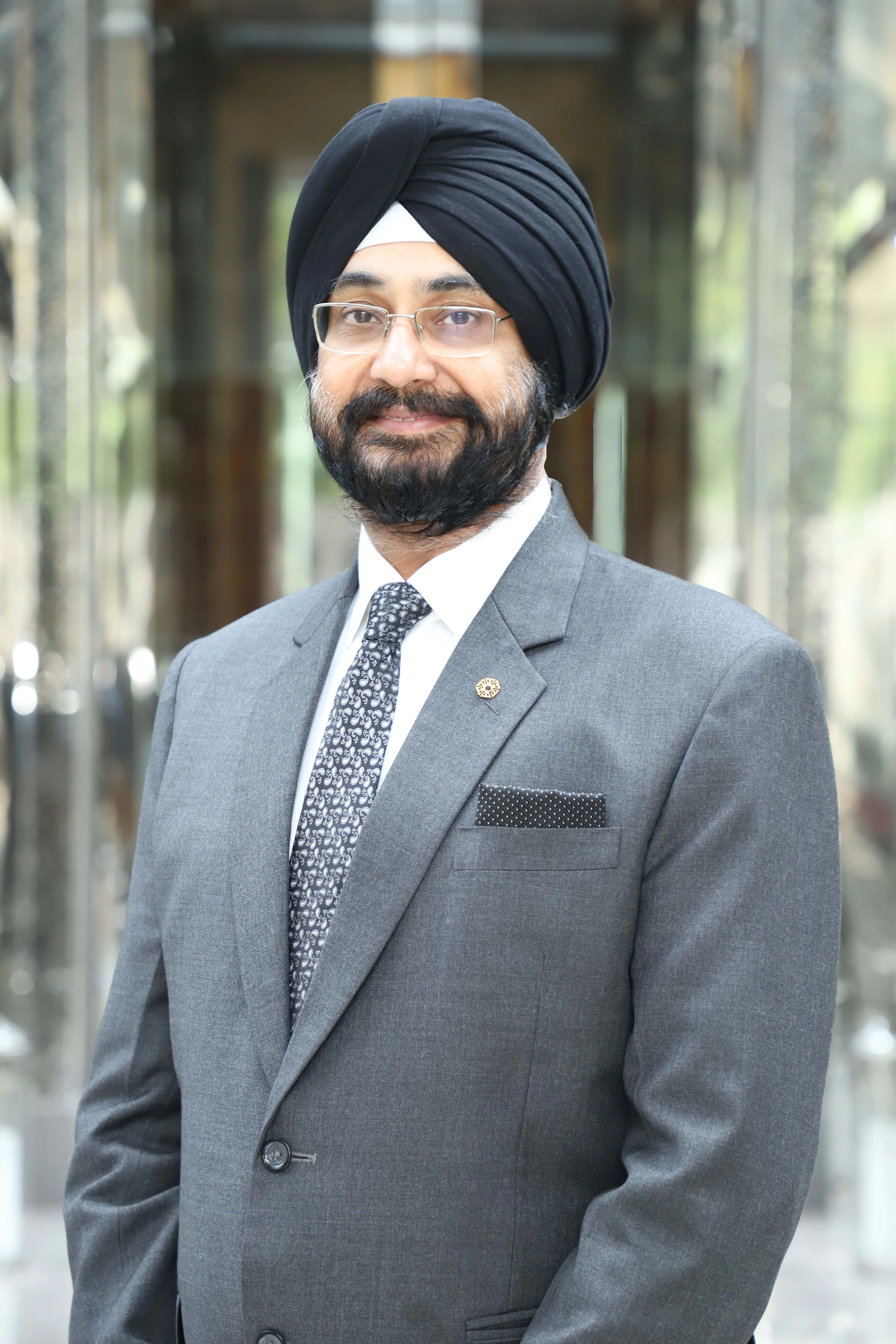 Mr Surinder Singh