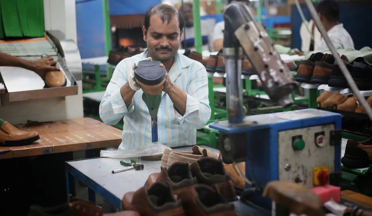 agra shoe market