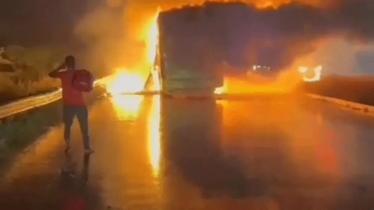kurnol busfire