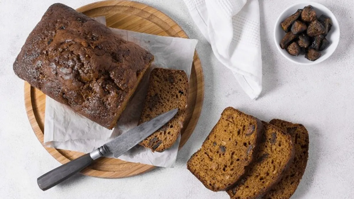 Plum Cake Slicing FI
