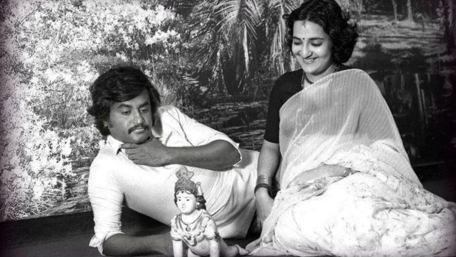 Latha Rajinikanth 2