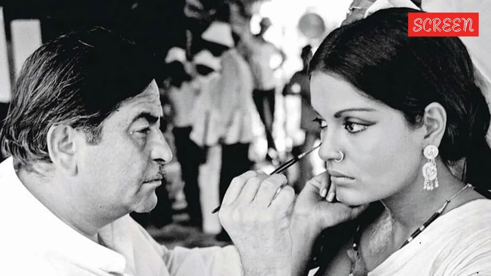 zeenat aman 2
