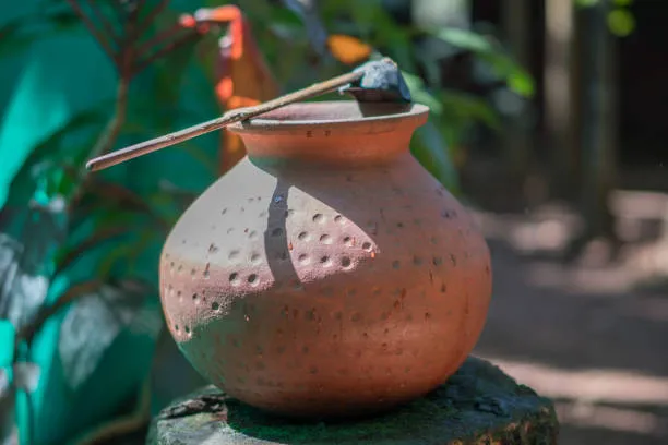 earthen pot
