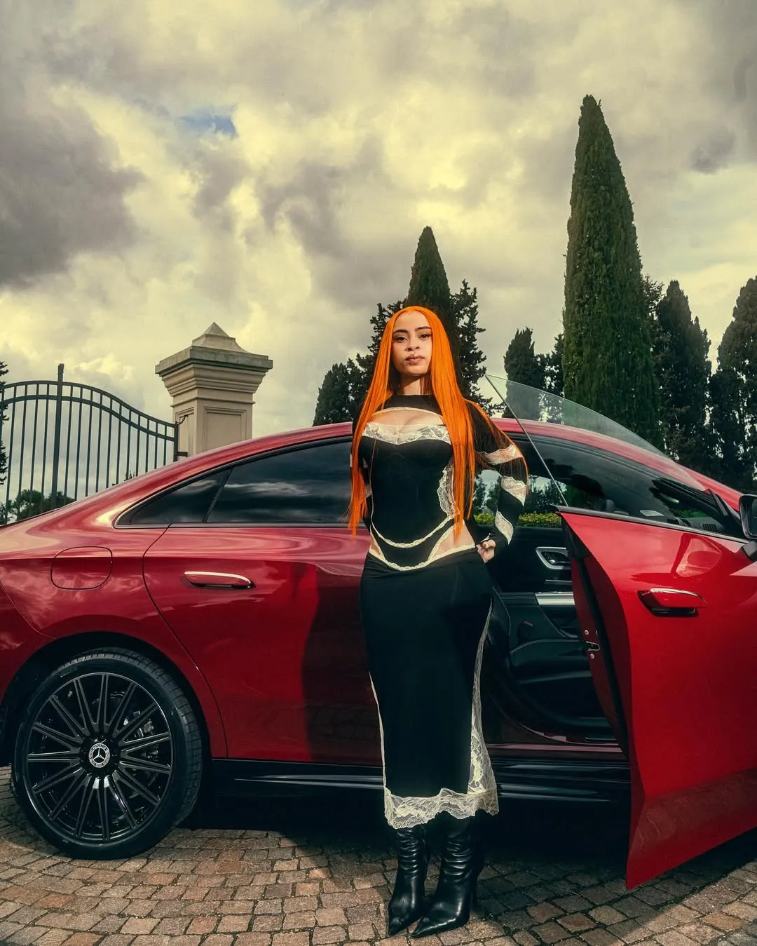 she a baddie w ha baddie benz @mercedesbenz