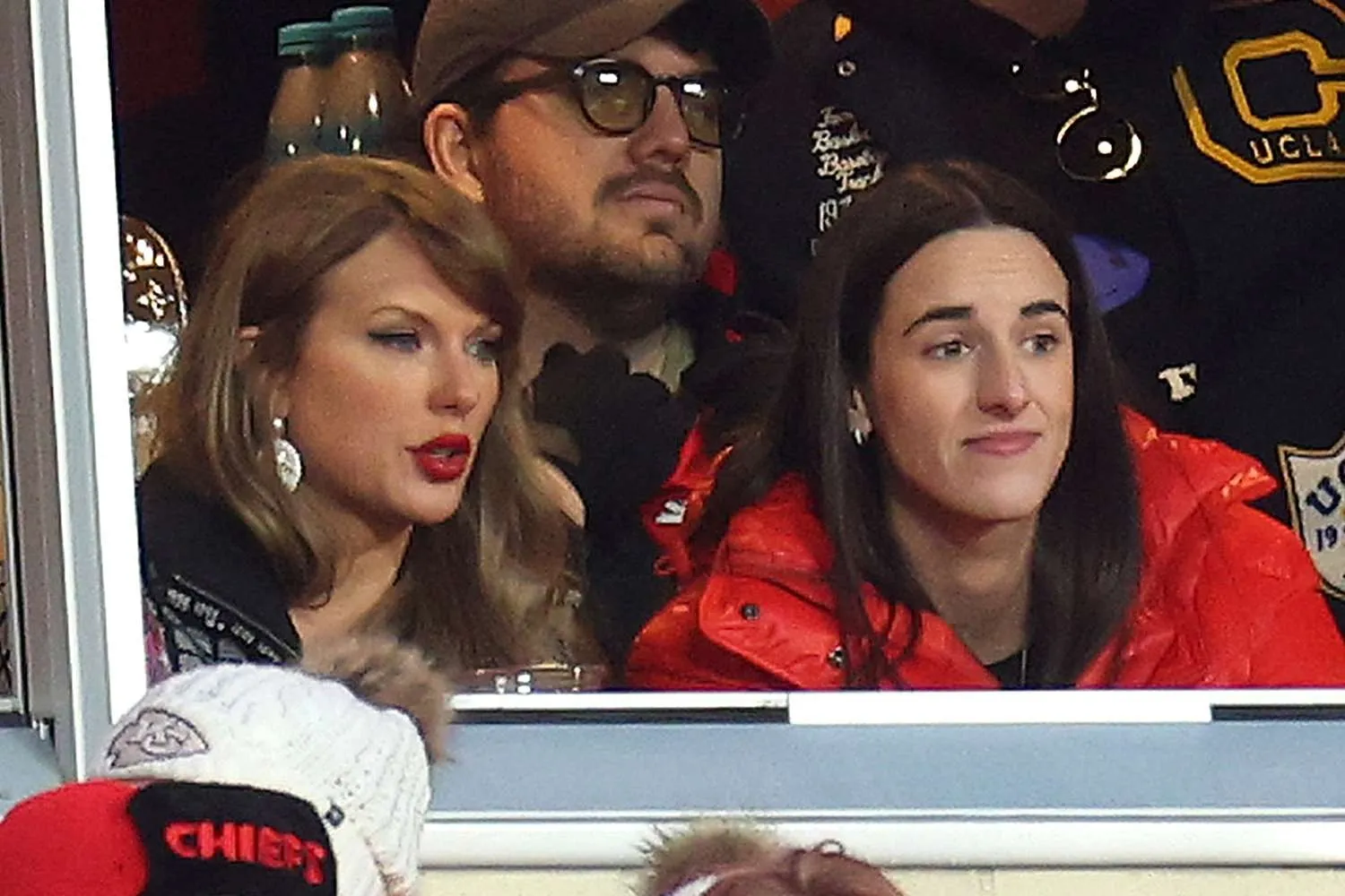 taylor-swift-caitlin-clark-chiefs-game-011825-6cbda4364cb445278fbbbc7db576a328