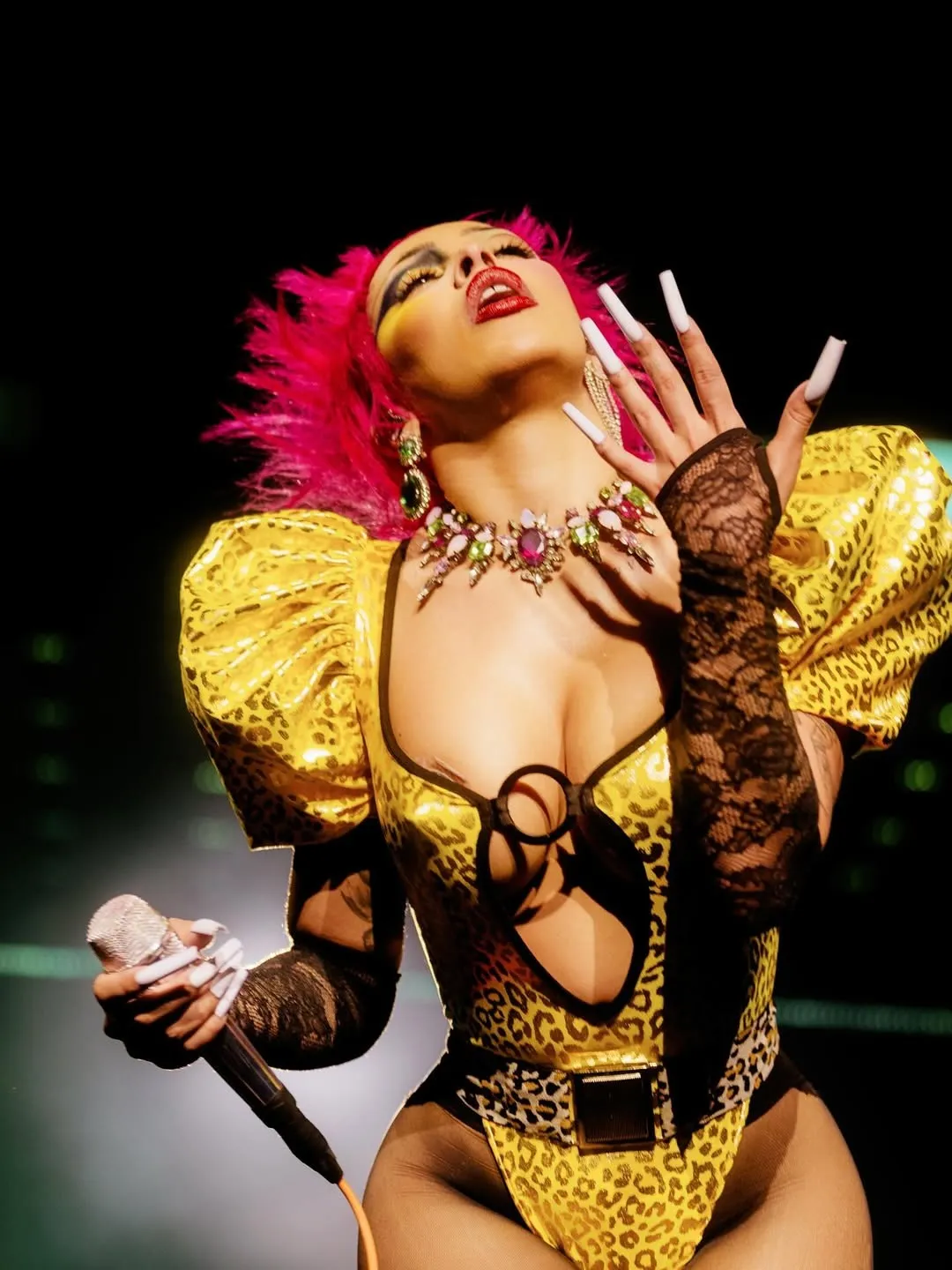 THANK YOU MELBOURNE. THANK YOU CREW. THANK YOU TEAM. THANK YOU BAND. THANK YOU SAILOR. THANK YOU (2)