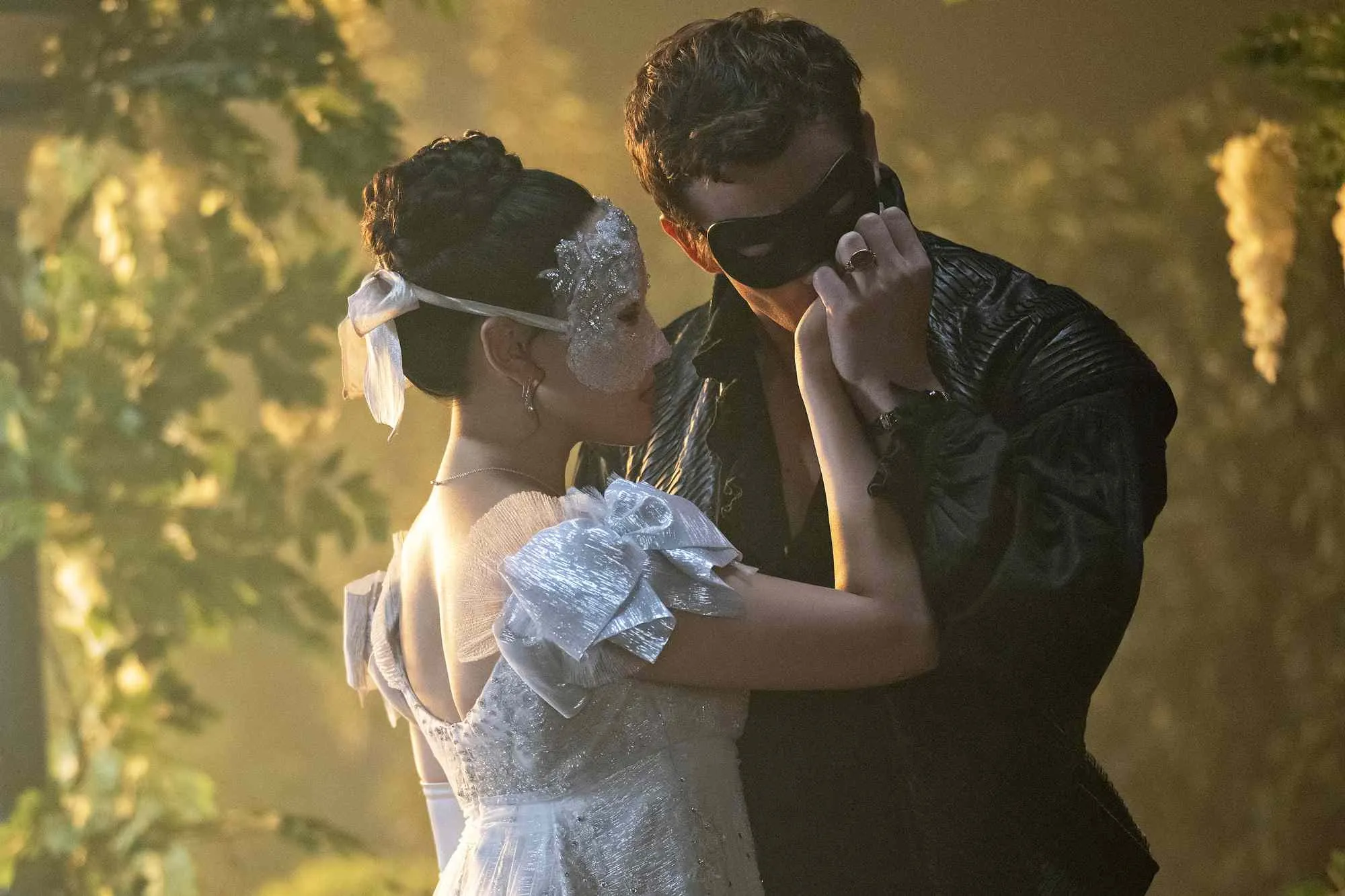 bridgerton-season-4-021425-tout-39e49951e56d41c0bc9542b43b26a8cc