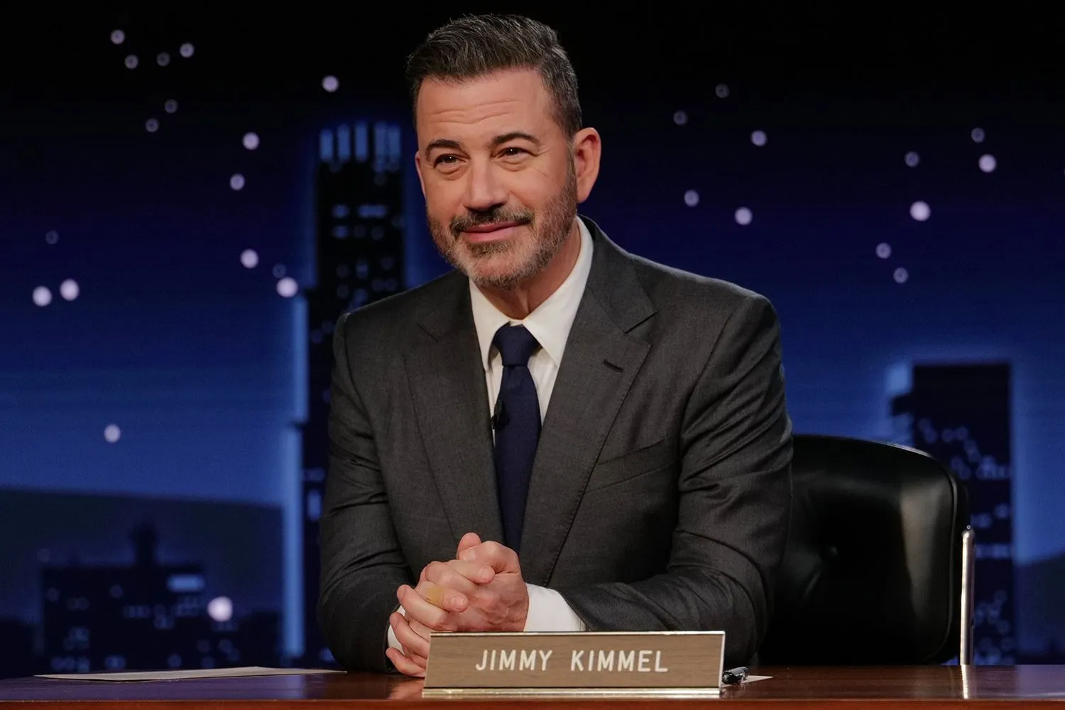 jimmy-kimmel-361-110725-74833fe28df846d3bee99a83b0b38cbc