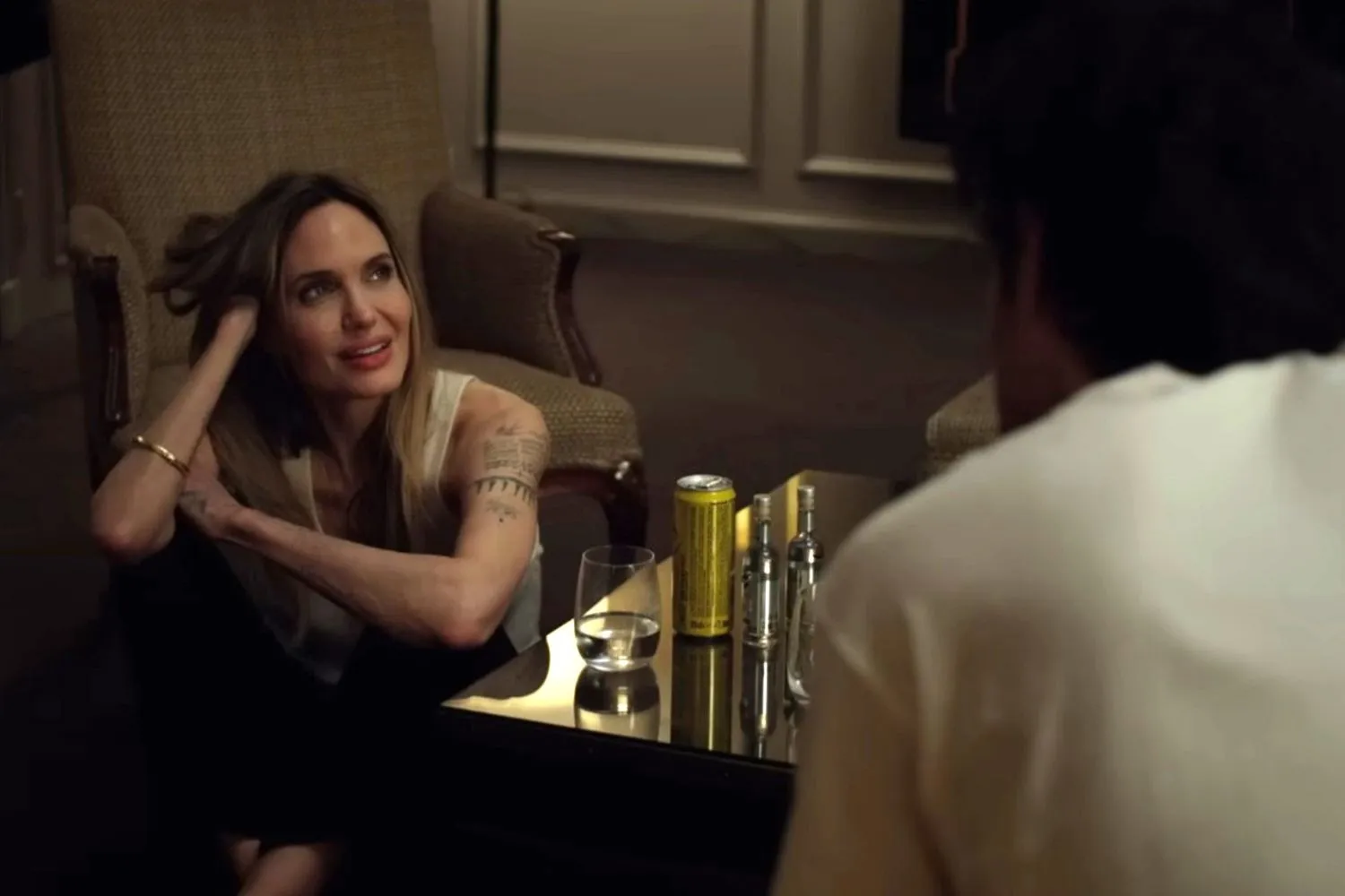 angelina-jolie-couture-010726-3-c1d11b6c7e5b4384bb4bb1c7ba2ce328