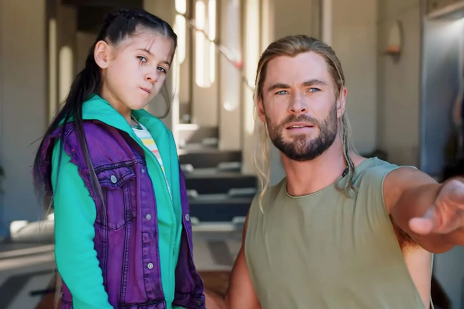 chris-hemsworth-india-rose-thor-love-and-war-021126-b65aa859e31847f78abe2b0acdc9408d