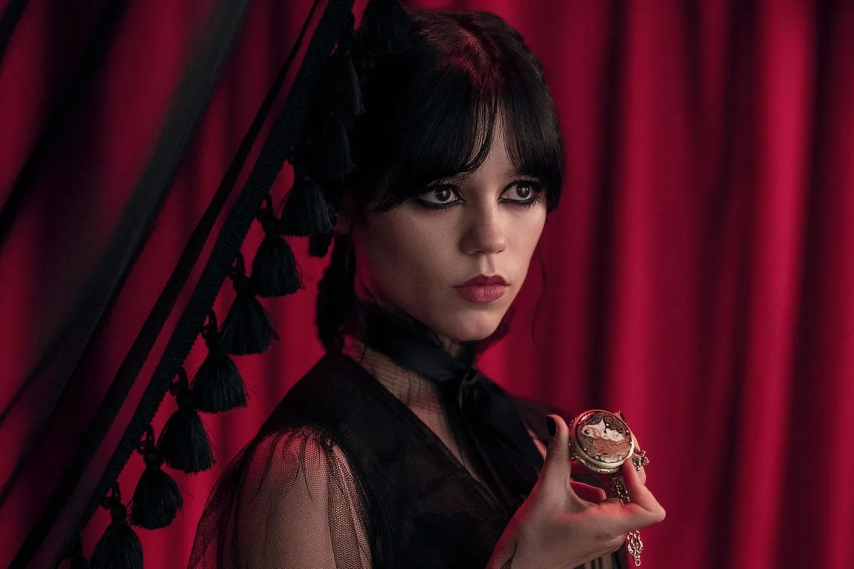 MV5BNmI0YTc5MDgtNDNiMS00ZDNlLTkyYjQtOTQxM2I3YmYzMjdhXkEyXkFqcGc@._V1_