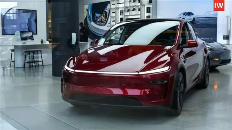 Tesla Enters India with Model Y Launch and First Showroom in Mumbai’s BKC