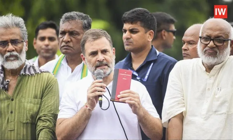 Rahul-Gandhi-Sparks-Big-Debate-in-Bihar-Over-Votes,-Ration,-and-Land