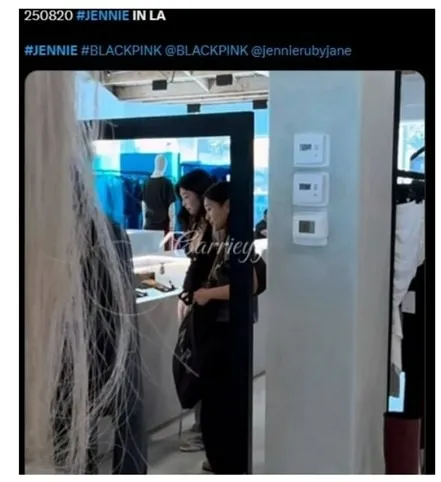 Jennie Spotted in LA