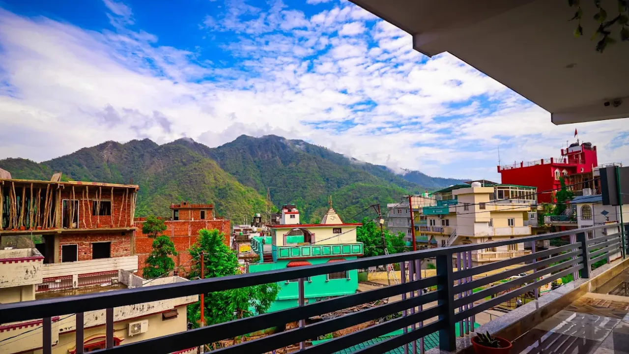 Manzil Hostel