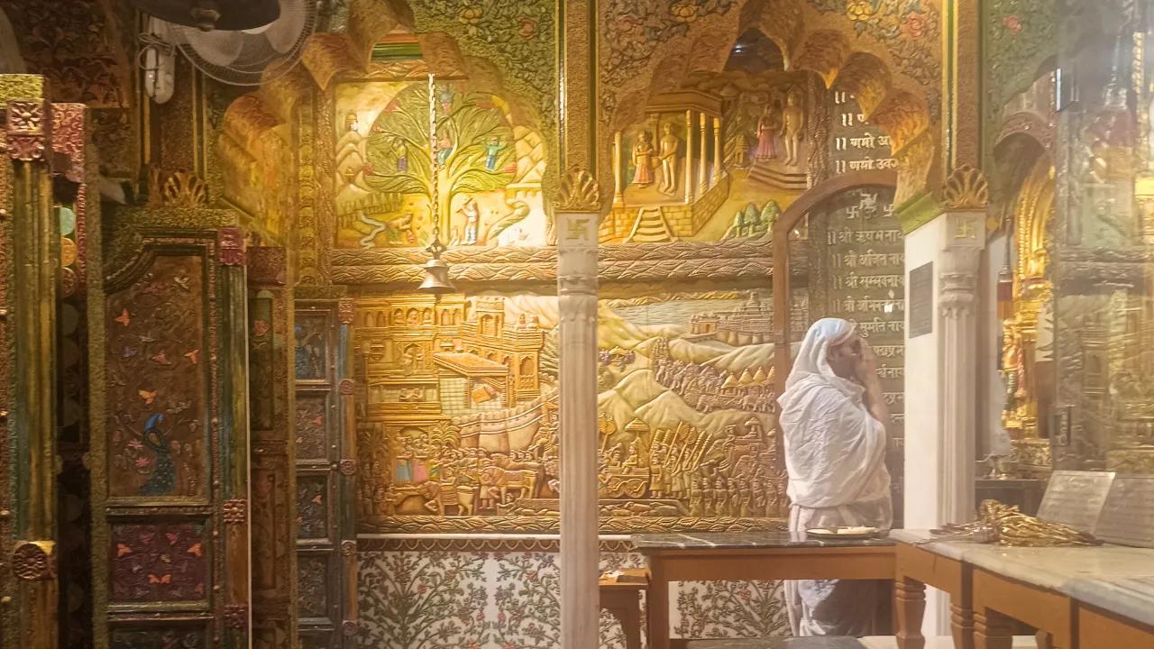 jaintemplesofolddelhi