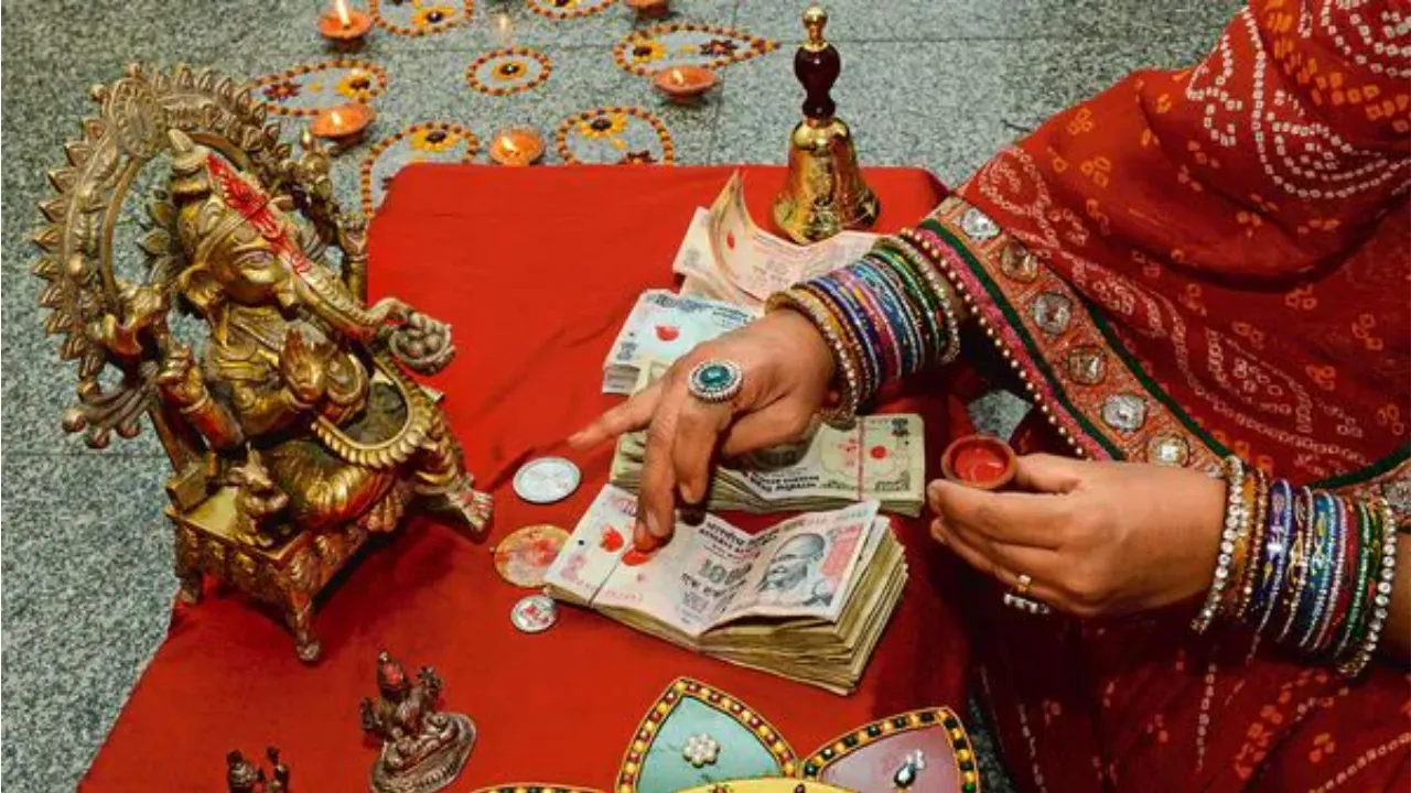 Guide to Dhanteras 2025 (1)