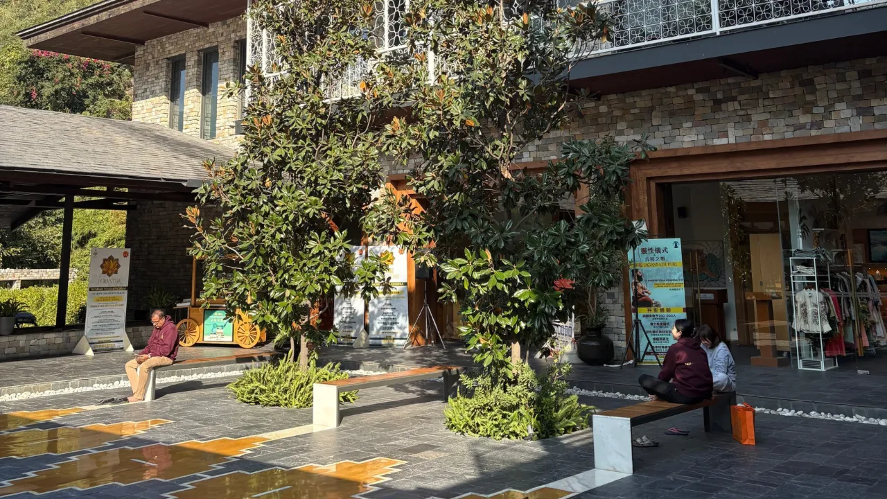 Copy of Local Samosa FI - 4