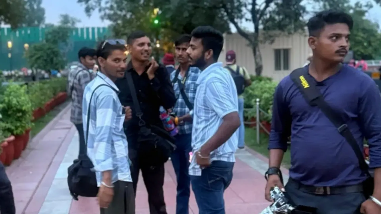 Copy of Local Samosa FI - 6