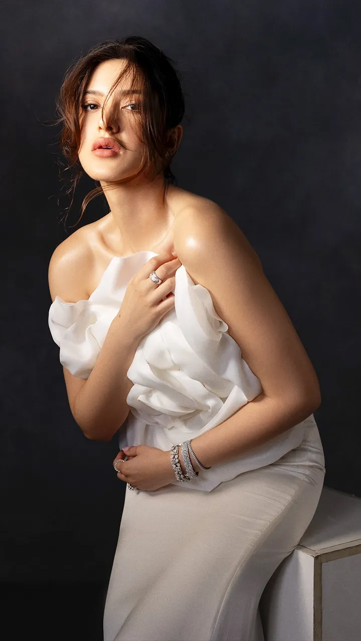 Abhay Verma And Shanaya Kapoor To Star In Shujaat Saudagar upcoming film (7)