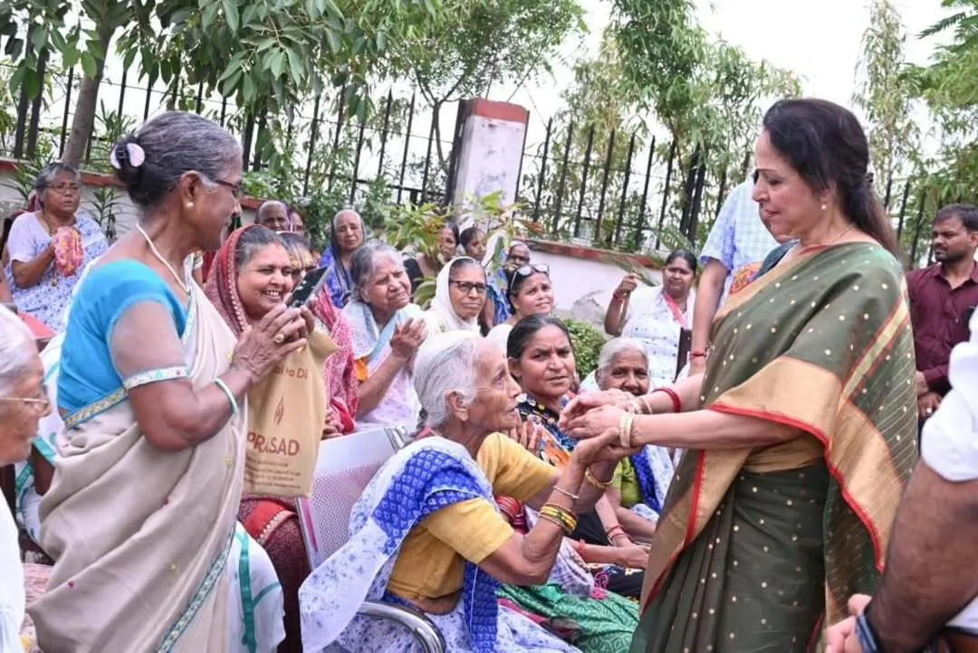Hema Malini Meets Elderly Widows In Vrindavan