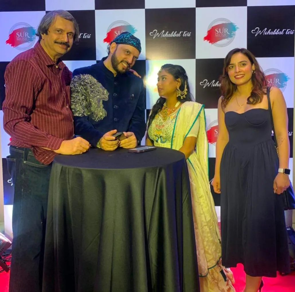 Rajeev Mahavir with Mohabbat Teri singer Sohini Dey, guest-singer Pryanca Yadav and Chaitanya Padukone