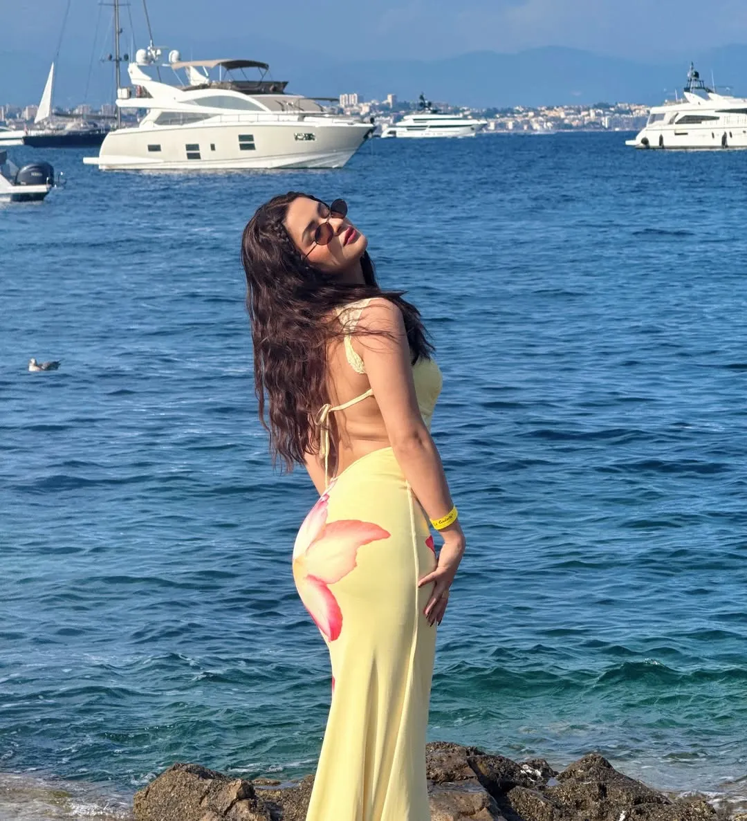 South of France, we gon’ partyThis ain’t some lil’ yachty 🇫🇷💛🌊☀️🍸Wearing @tigermist (6)