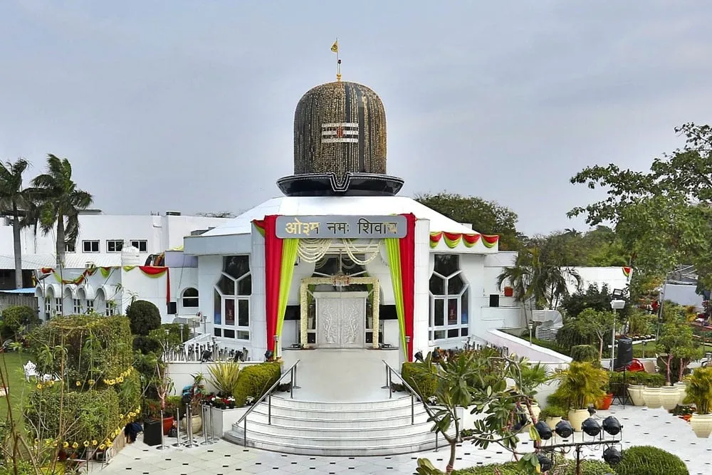 guruji-bade-mandir1