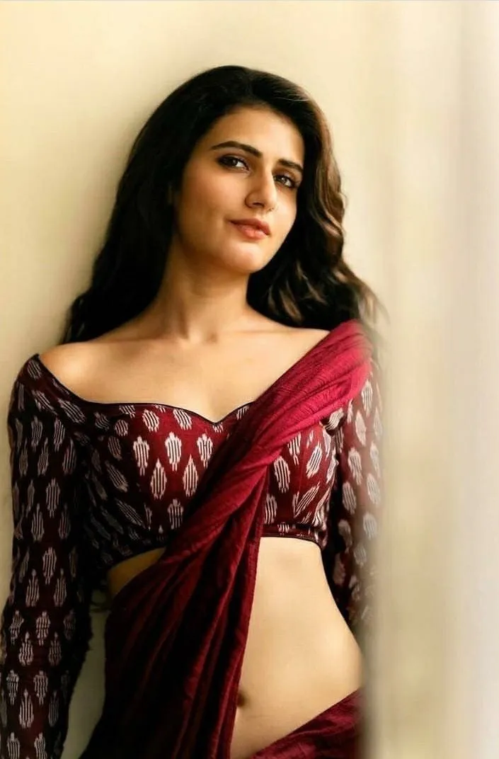 fatima-sana-shaikh-stills-photos-pictures-01