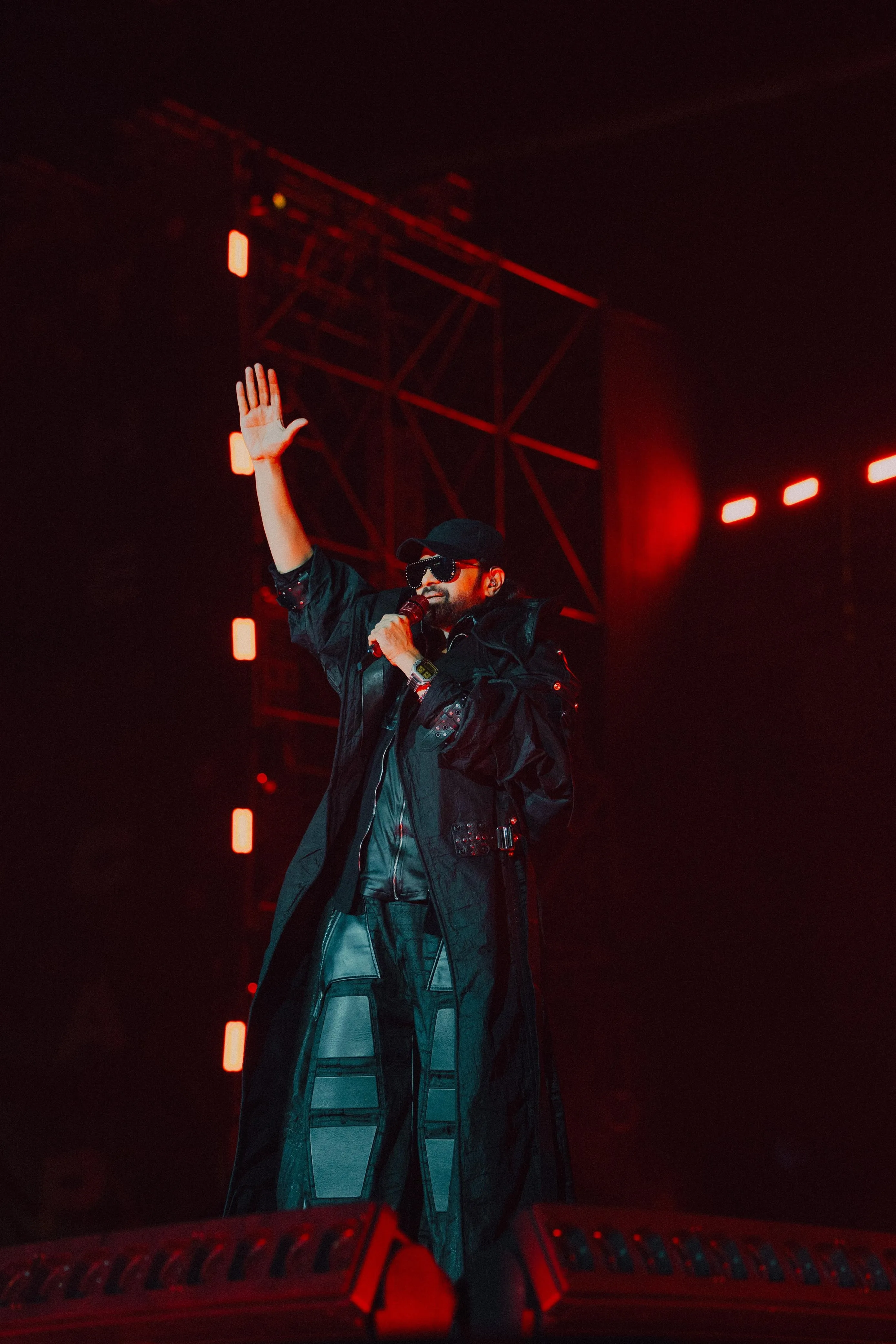 Himesh Reshammiya Turns the Stadium into a Nightclub Leaves Over 30 000 Fans Spellbound (15)