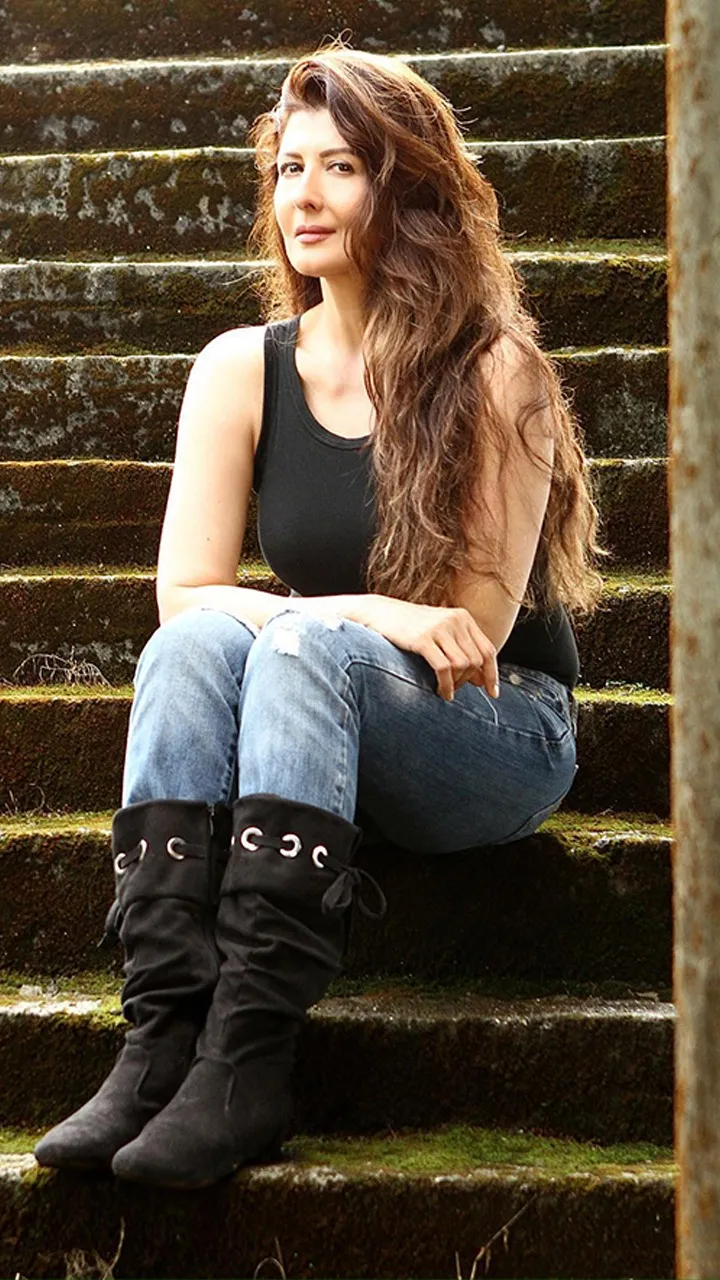 Intrusion into Sangeeta Bijlani's farmhouse (7)